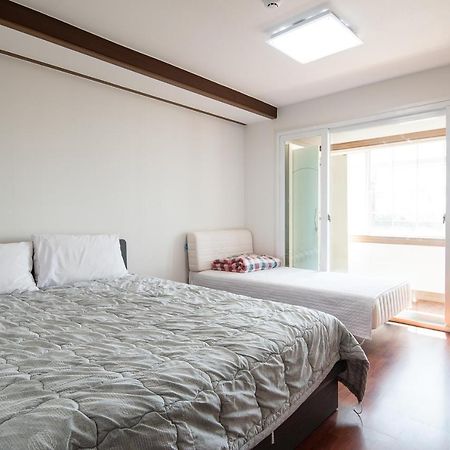White Dream Pension Jeju Bagian luar foto