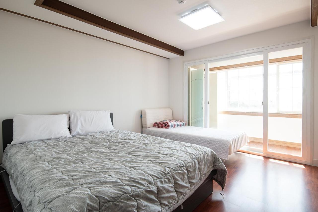 White Dream Pension Jeju Bagian luar foto