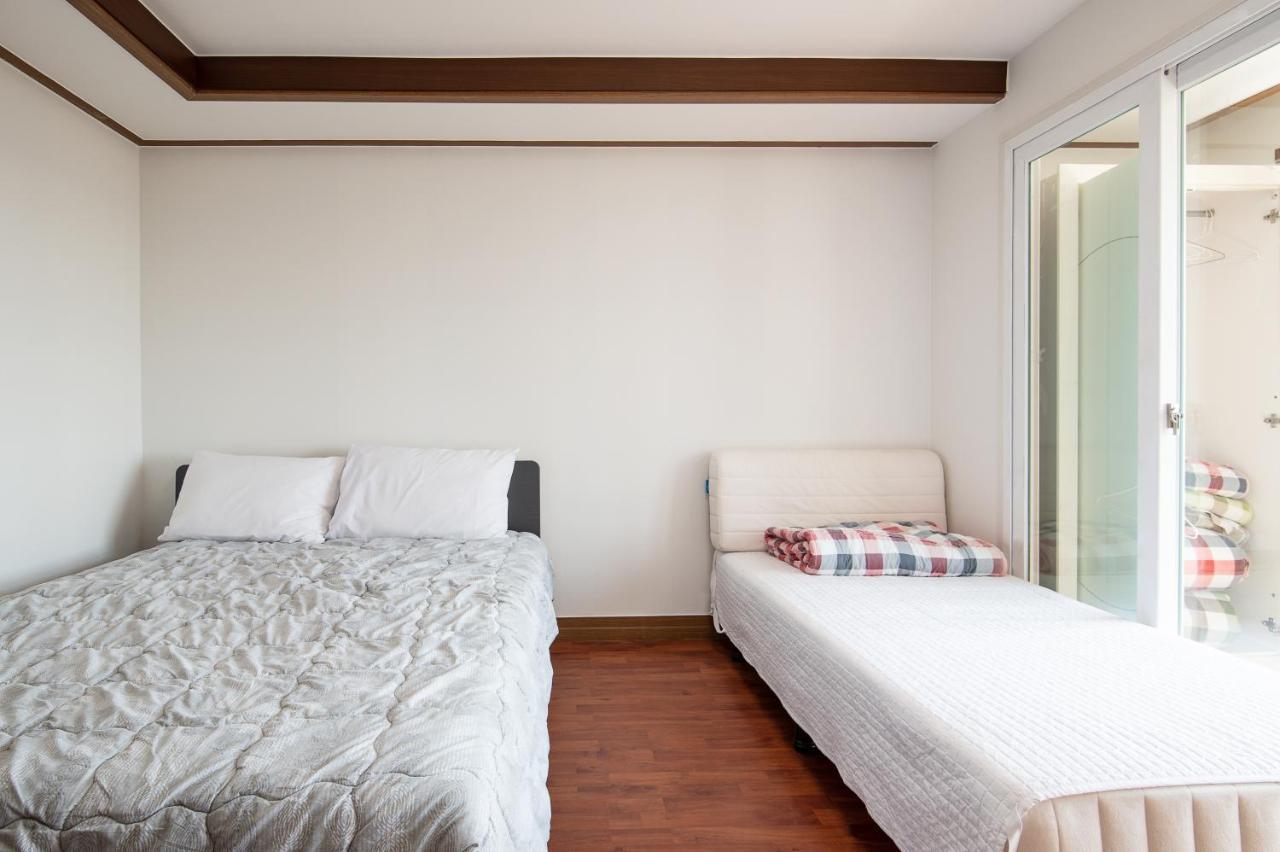 White Dream Pension Jeju Bagian luar foto