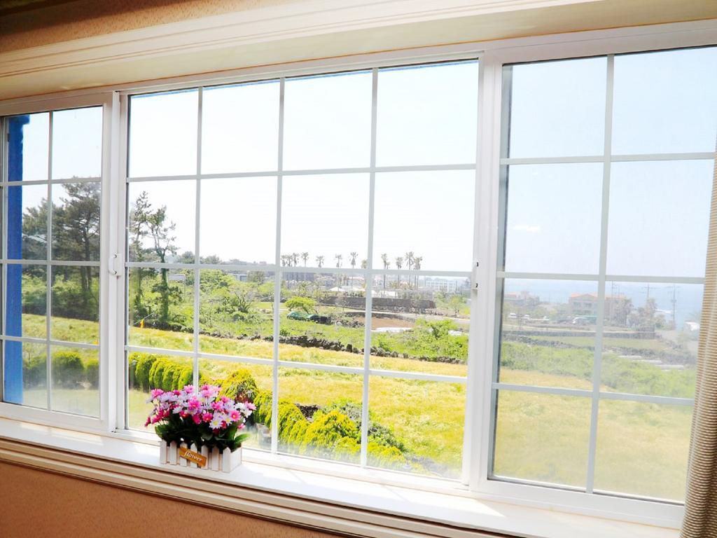 White Dream Pension Jeju Bagian luar foto