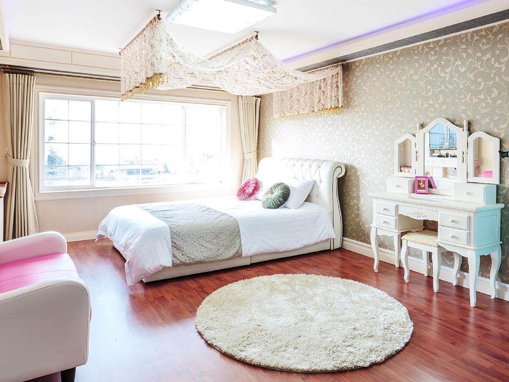White Dream Pension Jeju Bagian luar foto