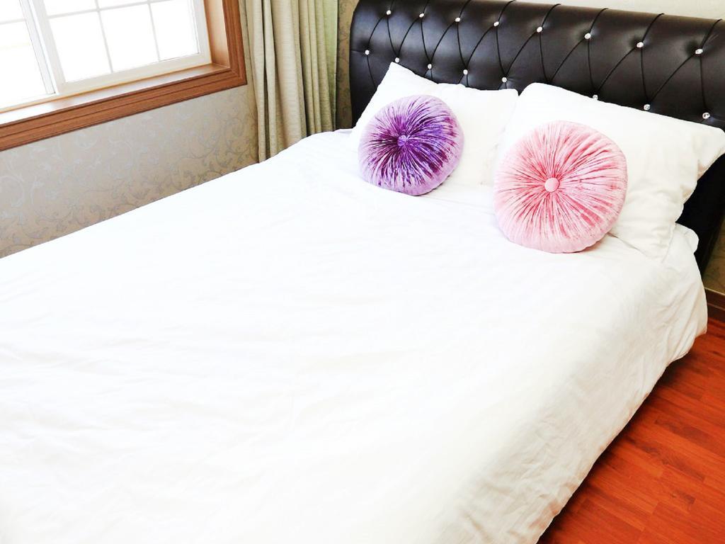 White Dream Pension Jeju Bagian luar foto