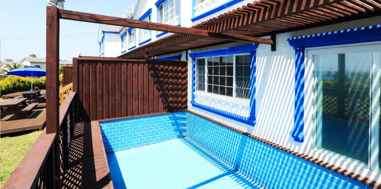 White Dream Pension Jeju Bagian luar foto